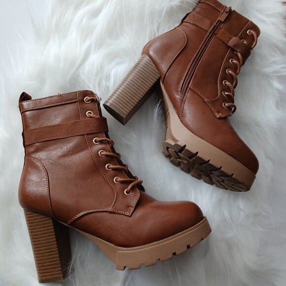 Tan/Brown Lace-Up Platform Boots (8) - Picture 1 of 2